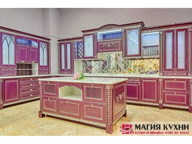 красная стильная кухня luxury в Саратове