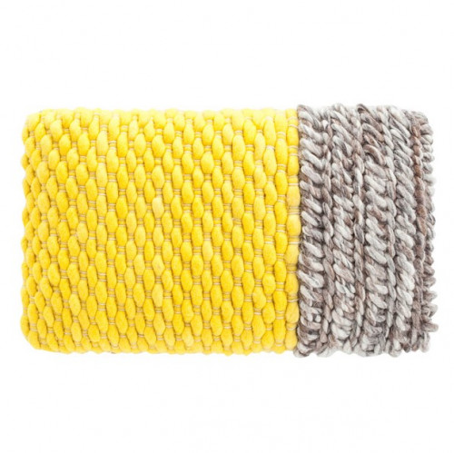 подушка plait yellow от gan в Саратове